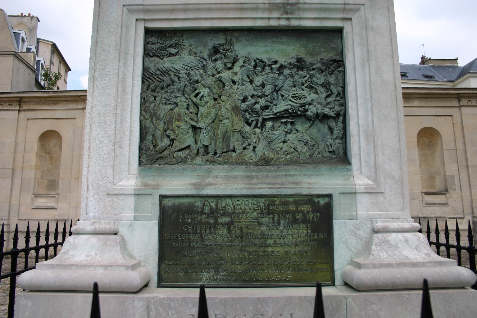 Dominique-Jean larrey's monument, Val-de-Grâce, Paris (10).JPG